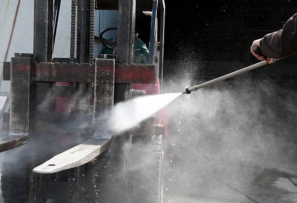 Best Commercial Building Pressure Washing  in Wauseon, OH